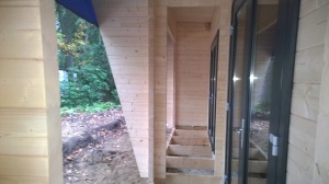 Atelier007-gerard-ter-hofte-Bunkie-recreatie-woning-hout-natuur-open-veranda-overdekt-terras-uitvoering-007